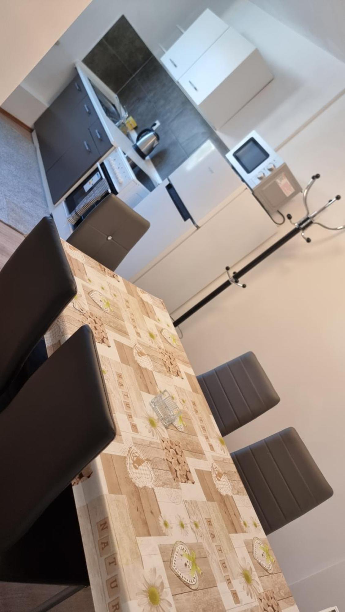 Ferienwohnung Balkan แอร์ฟวร์ท ภายนอก รูปภาพ