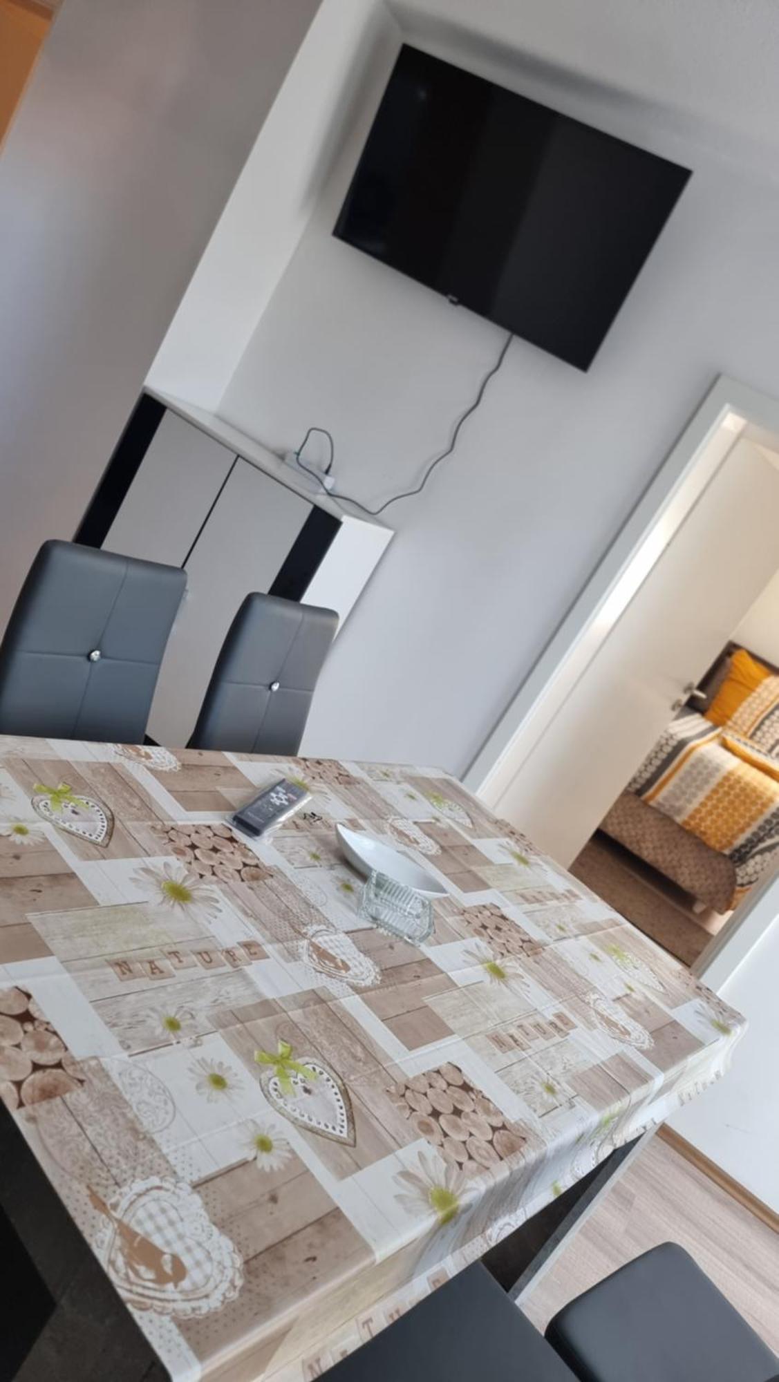 Ferienwohnung Balkan แอร์ฟวร์ท ภายนอก รูปภาพ