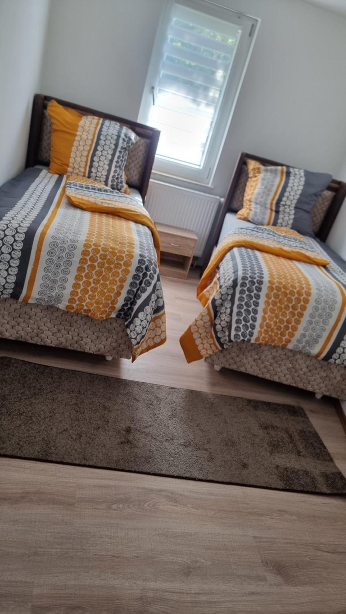 Ferienwohnung Balkan แอร์ฟวร์ท ภายนอก รูปภาพ
