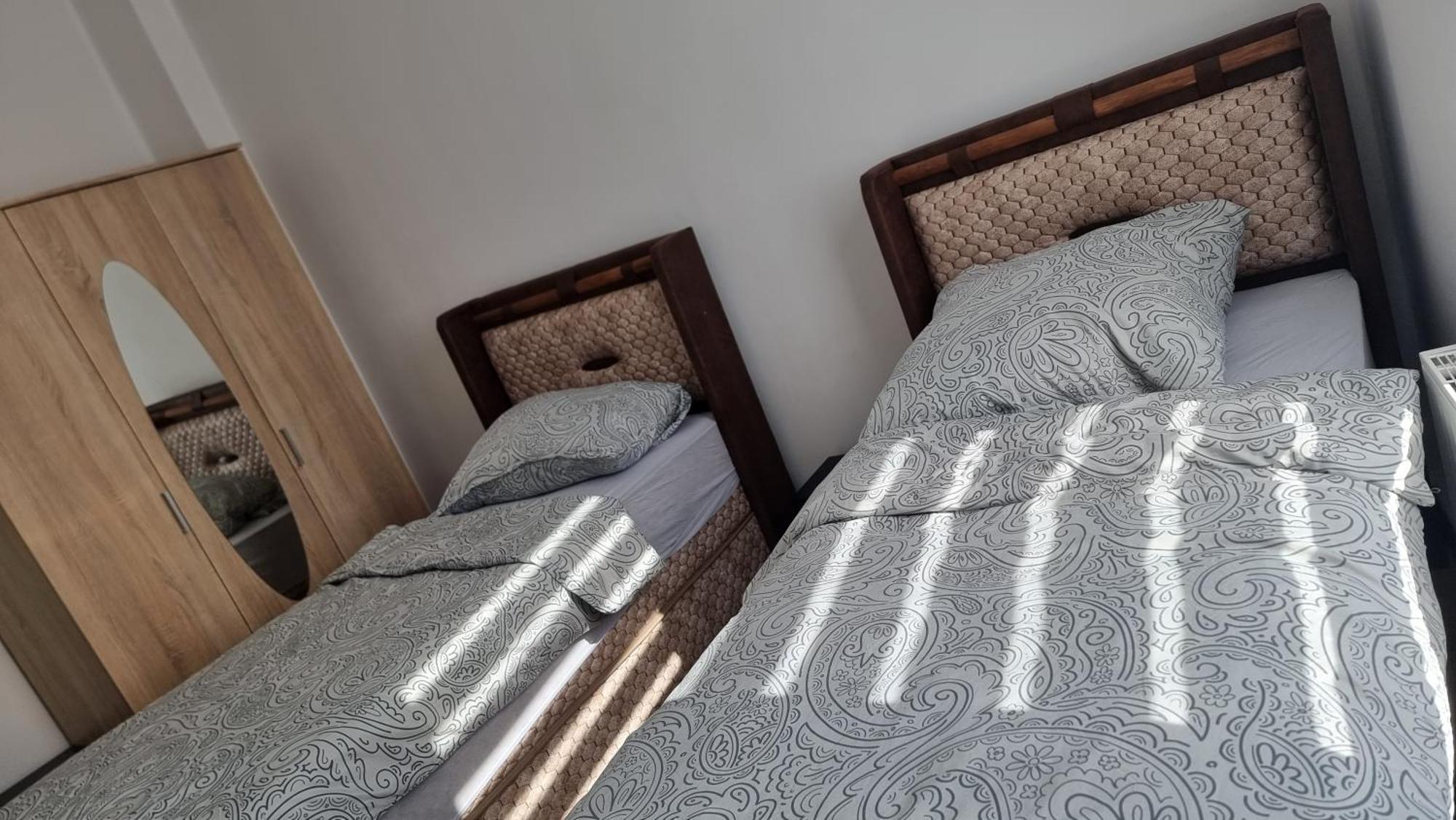 Ferienwohnung Balkan แอร์ฟวร์ท ภายนอก รูปภาพ